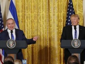 ترامب يطأ حقل ألغام في الشرق الأوسط بإشارته إلى ‭'‬دولة واحدة‭'‬

