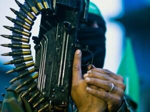 احد عناصر كتائب عز الدين القسام
