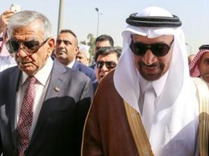 وزير النفط العراقي جابر اللعيبي مستقبلا نظيره السعودي خالد الفالح في افتتاح معرض بغداد الدولي

