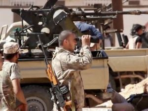 قوات الحكومة الليبية "تسيطر" على آخر أحياء وسط سرت