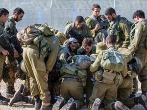 مستوطنون يهاجمون قرية فلسطينية