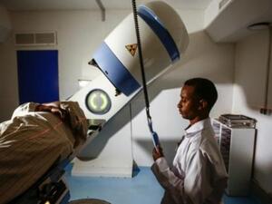 مرضى السرطان يعانون جراء العقوبات الأميركية على السودان

