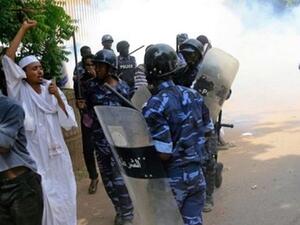 اشتباكات بين الشرطة السودانية ومحتجين على مضاعفة اسعار الخبز
