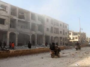 غارات للنظام السوري على مناطق عدة تسفر عن مقتل 13 مدنياً