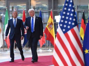 ترامب يلتقي رئيسي المجلس الأوروبي والمفوضية في بروكسل

