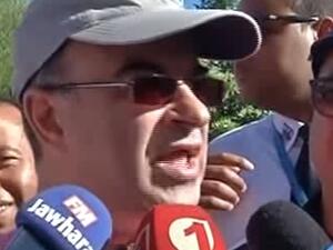 وزير الصحة التّونسي سليم شاكر يدلي بتصريح لوسائل ا لاعلام قبيل وفاته بقليل