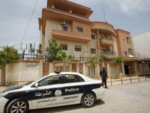 القنصلية التونسية في العاصمة الليبية طرابلس

