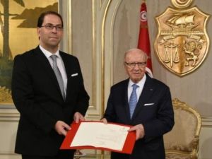 الرئيس التونسي الباجي قائد السبسي ورئيس الحكومة المكلف يوسف الشاهد في قصر قرطاج