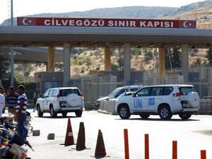 مركبات تابعة للأمم المتحدة تدخل سوريا من خلال تركيا
