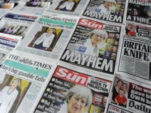 الصحافة البريطانية تحمل ماي مسؤولية "فوضى" الانتخابات
