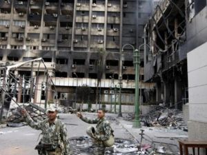 إجراءات أمنية مشددة لتأمين جميع المنشآت والمرافق الحيوية والمواقع الشرطية والعسكرية