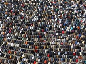 متظاهرون ضد الرئيس مبارك في ميدان التحرير/الجمعة/أ.ف.ب