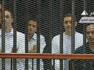 تأجيل محاكمة مبارك الى الثلاثاء للاستماع الى النيابة