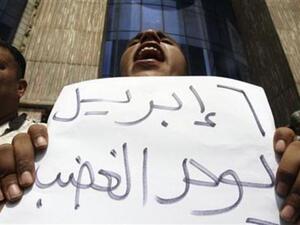 تقول منظمات حقوقية ان التعذيب منظم في السجون وأماكن الحجز في مصر 