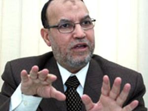 عصام العريان نائب رئيس حزب الحرية والعدالة، الذراع السياسية لجماعة الإخوان المسلمين في مصر