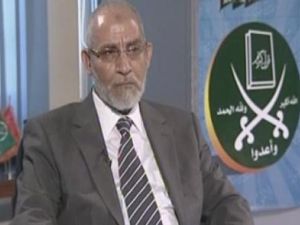 توقع عزت فوز محمد مرسي مرشح الجماعة في انتخابات الرئاسة