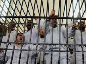 معاقبة 117 متهمًا من معارضي السلطات المصرية بالسجن لمدد تتراوح ما بين 5 إلى 10 سنوات