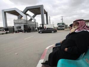 معبر رفح الفاصل عن مصر