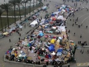 مخيم للمتظاهرين في ميدان التحرير