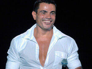 Amr Diab is smiling. Will we be smiling this weekend too?
