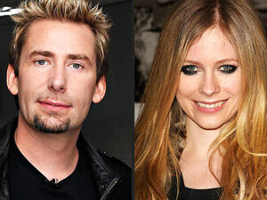 خطوبة المغنية أفريل لافين وتشاد كروغر