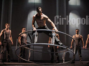Cirque Eloize is in Dubai right now!