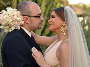 The beautiful picture of Carole Samaha and her hubby Waleed Mustafa on their wedding day. (Image: Tayyar.org)