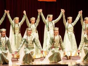Egyptian-Armenian folkloric troupe (photo courtesy of Ahram Online)
