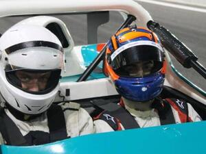 Jude Law getting his race on at Abu Dhabi’s Yas Marina Circuit (photo from judelawlife.blogspot.com)
