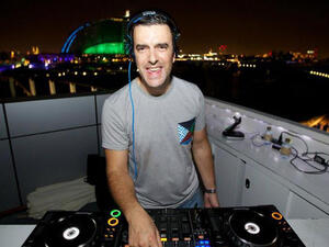 Mike mixes it up (Image: Facebook)