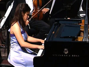 Mirette Hanna hits the right keys (Image taken from YouTube)