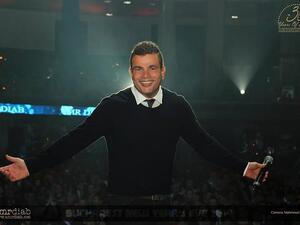 Amr Diab is still here, guys! (Image: Facebook)