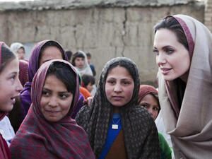 Angelina Jolie poses with school girls in Afghanistan