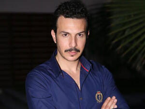 الفنان باسل خياط