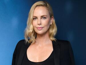 النجمة العالمية تشارليز ثيرون