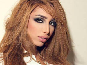 الفنانة دنيا بطمة