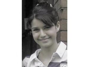 Teenage Fatima (Beren Saat) had the cute looks long before stardom struck