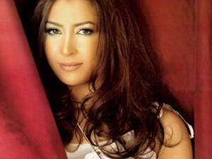 الفنانة المغربية جنات 