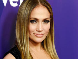 النجمة العالمية جينفر لوبيز