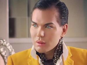 النسخة الآدمية من دمية كين