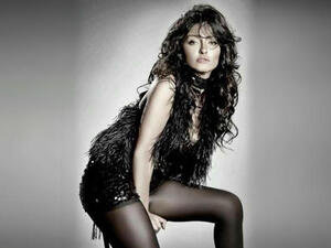 Ola Ghanem's sexy and she knows it this Ramadan!