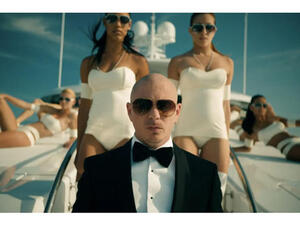 Mr. Worldwide ridin' on a boat (Image: Facebook)