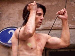 توم كروز في فيلم مهمة مستحيلة