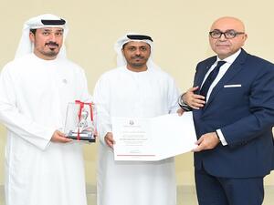 Ghassan Mashal, GM of of EFG, receives recognition award from Nabeel Saleh Al Awlaqi Nabeel Saleh Al Awlaqi, HSE Director at Industrial Development Bureaureco