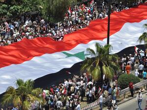 الدولار = 440 ليرة سورية