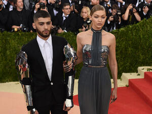 Zayn Malik and Gigi Hadid matched perfectly as they made their first red carpet appearance as a couple at the 2016 Met Gala. (AFP)