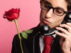 4 إشارات على أنه زير نساء