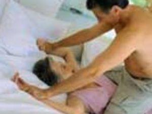 علميه كيف يشعرك باللذة الجنسية (كل مرة)