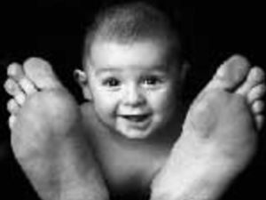 هل الأقدام الكبيرة تعني عضوا أكبر؟