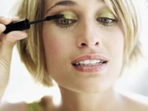 كيف تحافظي على رموشك؟